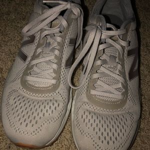 New balance shoes
